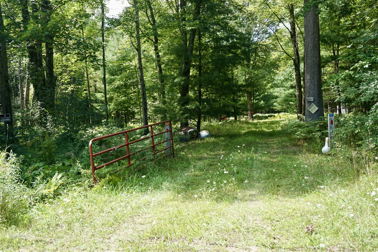 3077 S Tyndall Road Property Photo 1