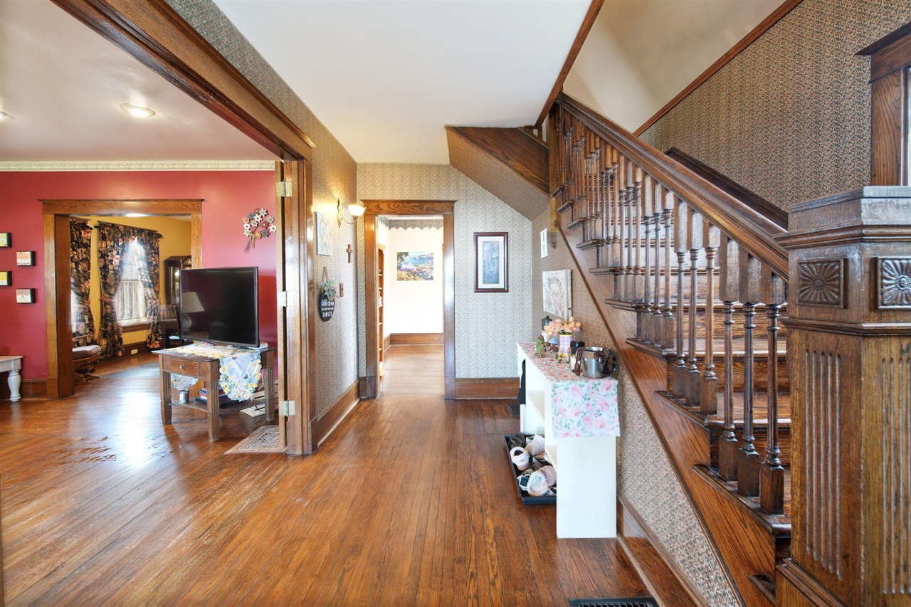 113 Chicago Street Property Photo 8
