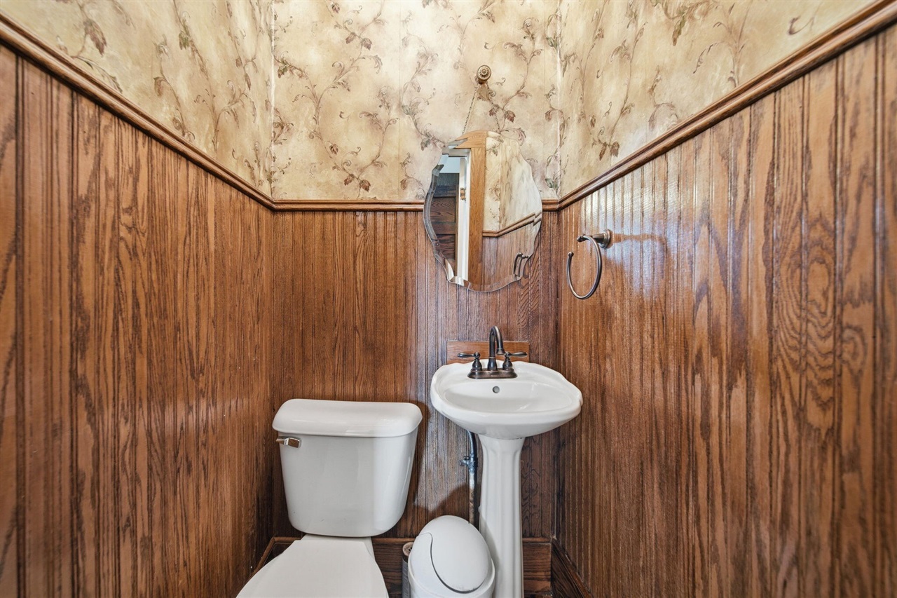 113 Chicago Street Property Photo 24
