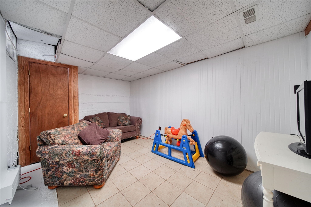 113 Chicago Street Property Photo 37