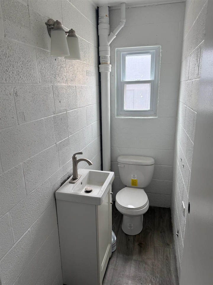 115 Hemlock Street Property Photo 5