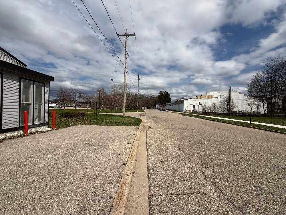 115 Hemlock Street Property Photo 18
