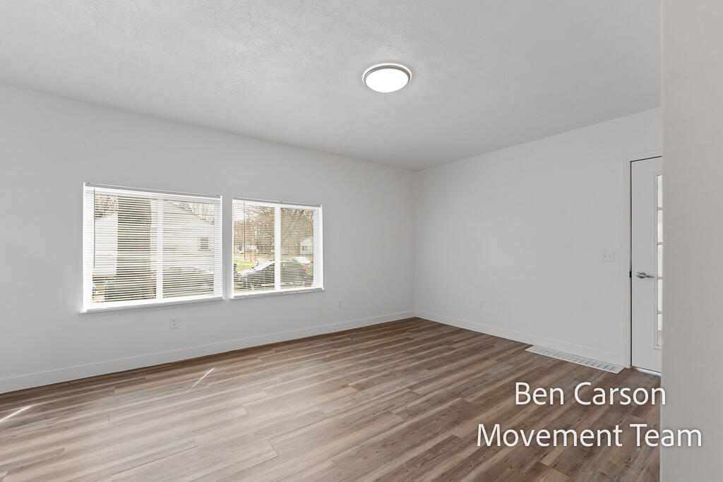 2820 Lemuel Street Property Photo 6