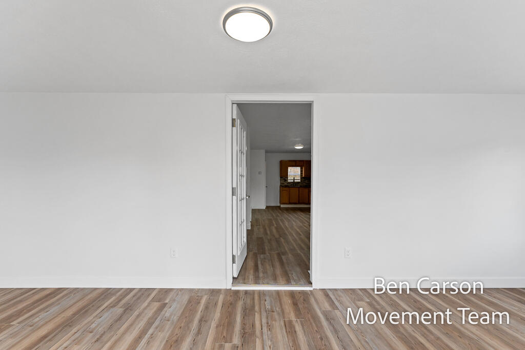 2820 Lemuel Street Property Photo 8