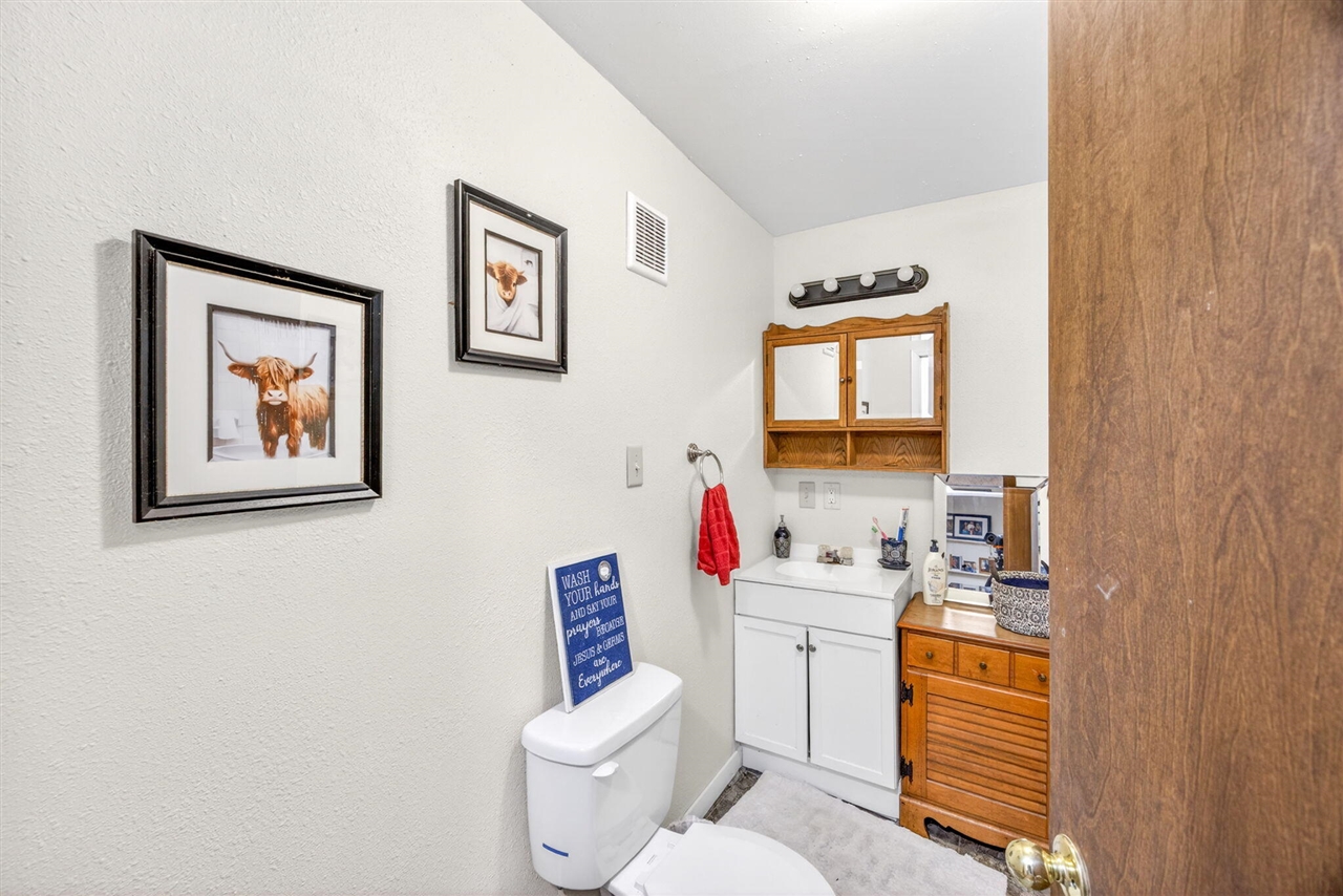 4784 1st Street Property Photo 15