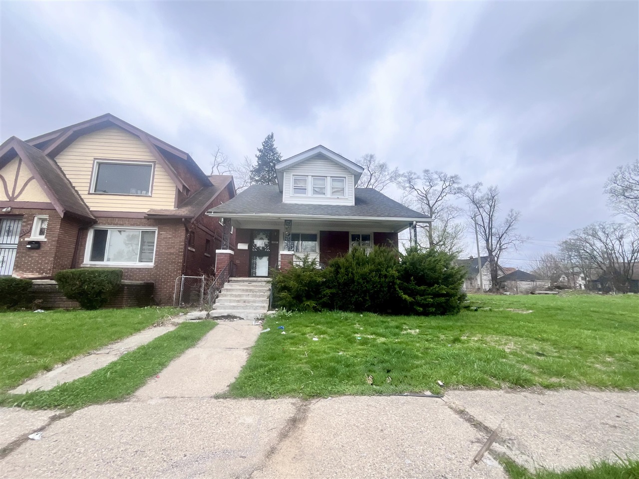 14851 Indiana Street Property Photo 2