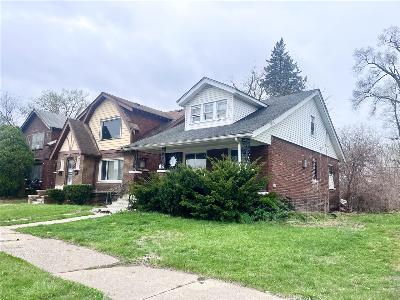 14851 Indiana Street Property Photo 3