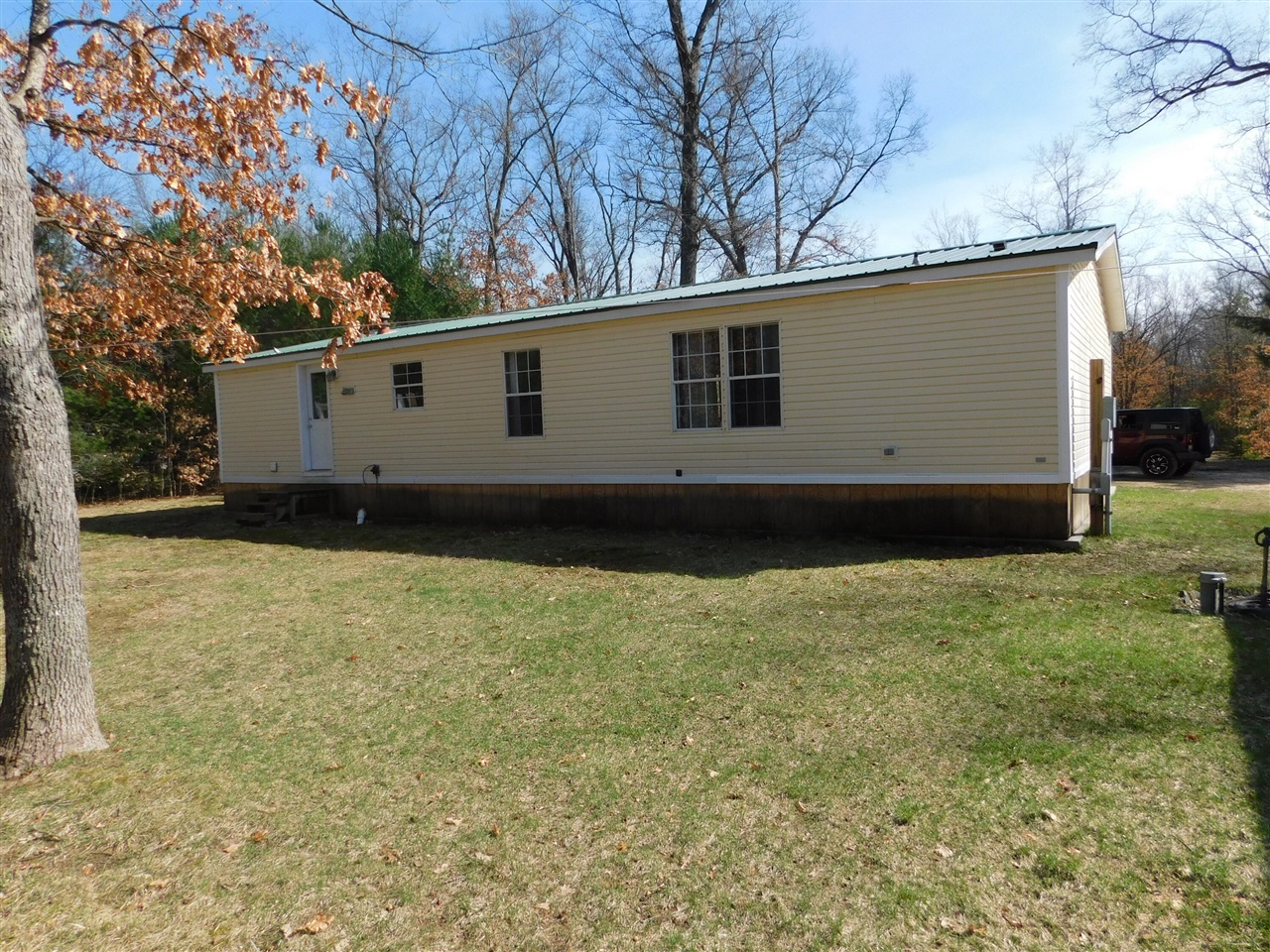 647 N Hart Road Property Photo 5