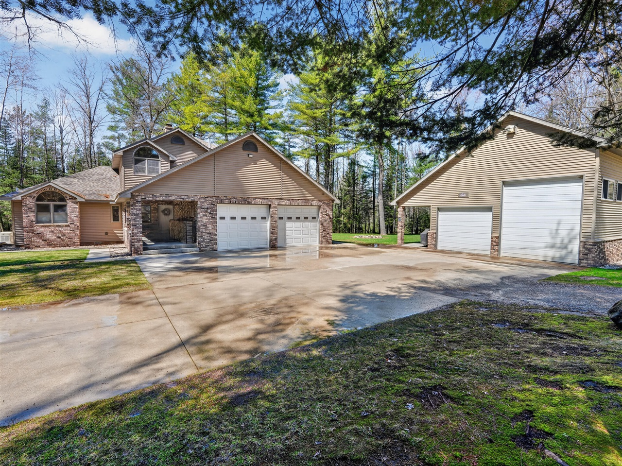 1697 Wildwood Road Property Photo 1