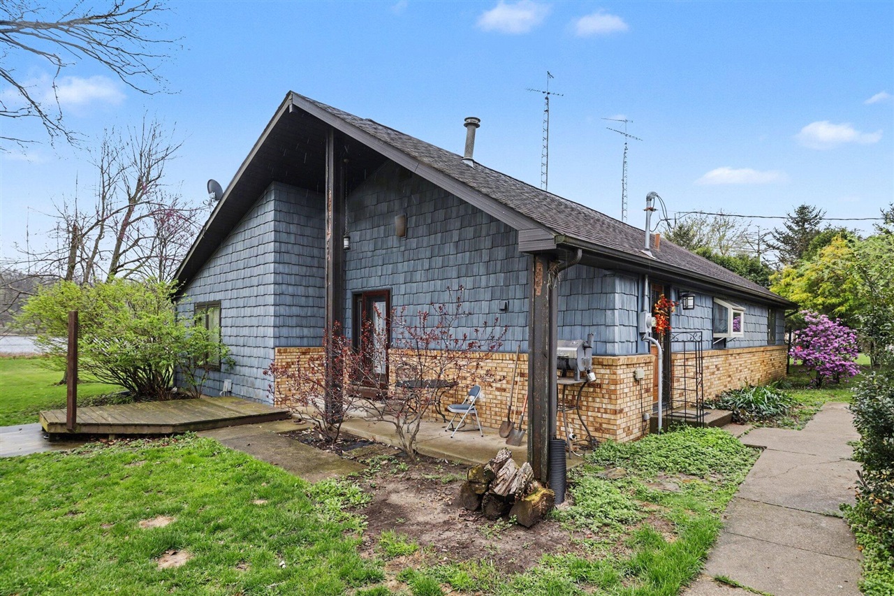 28573 Maystead Road Property Photo 11