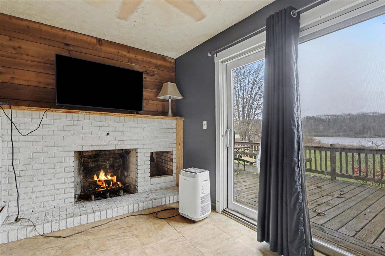 28573 Maystead Road Property Photo 14
