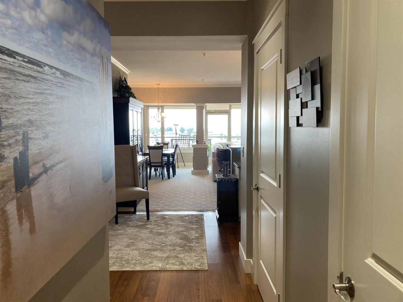 105 W Danaher Street Property Photo 4