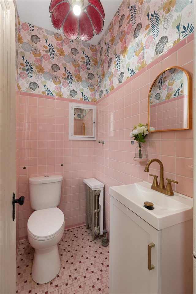 14541 Woodmont Avenue Property Photo 8