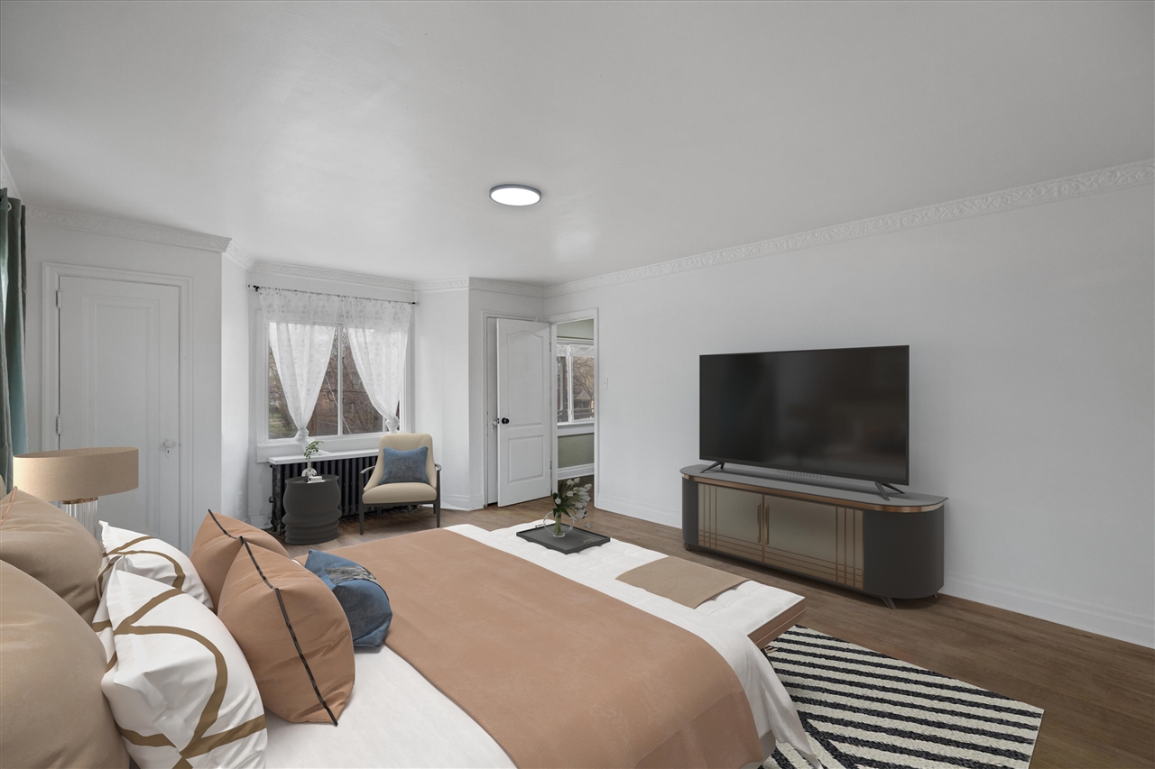 14541 Woodmont Avenue Property Photo 14