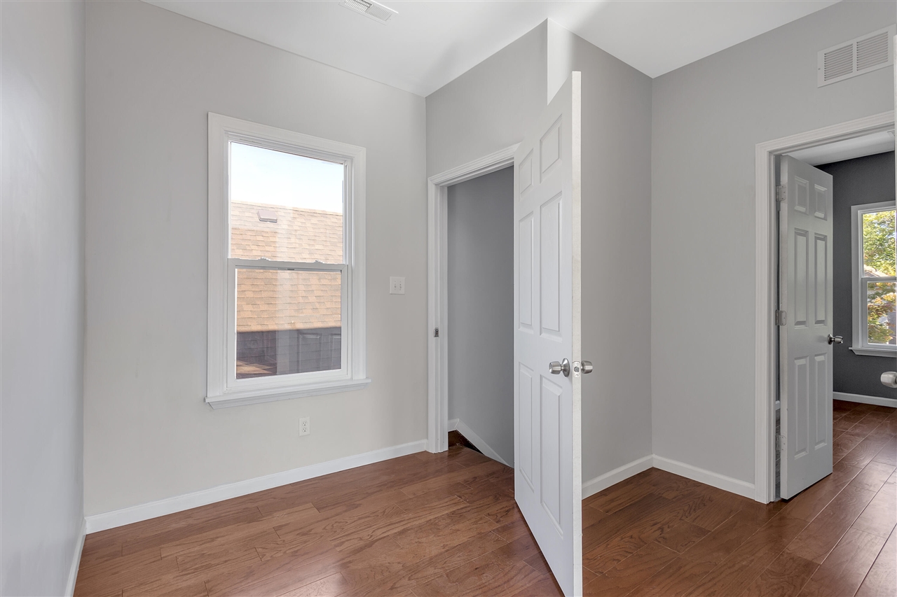 7507 Hanover Street Property Photo 3