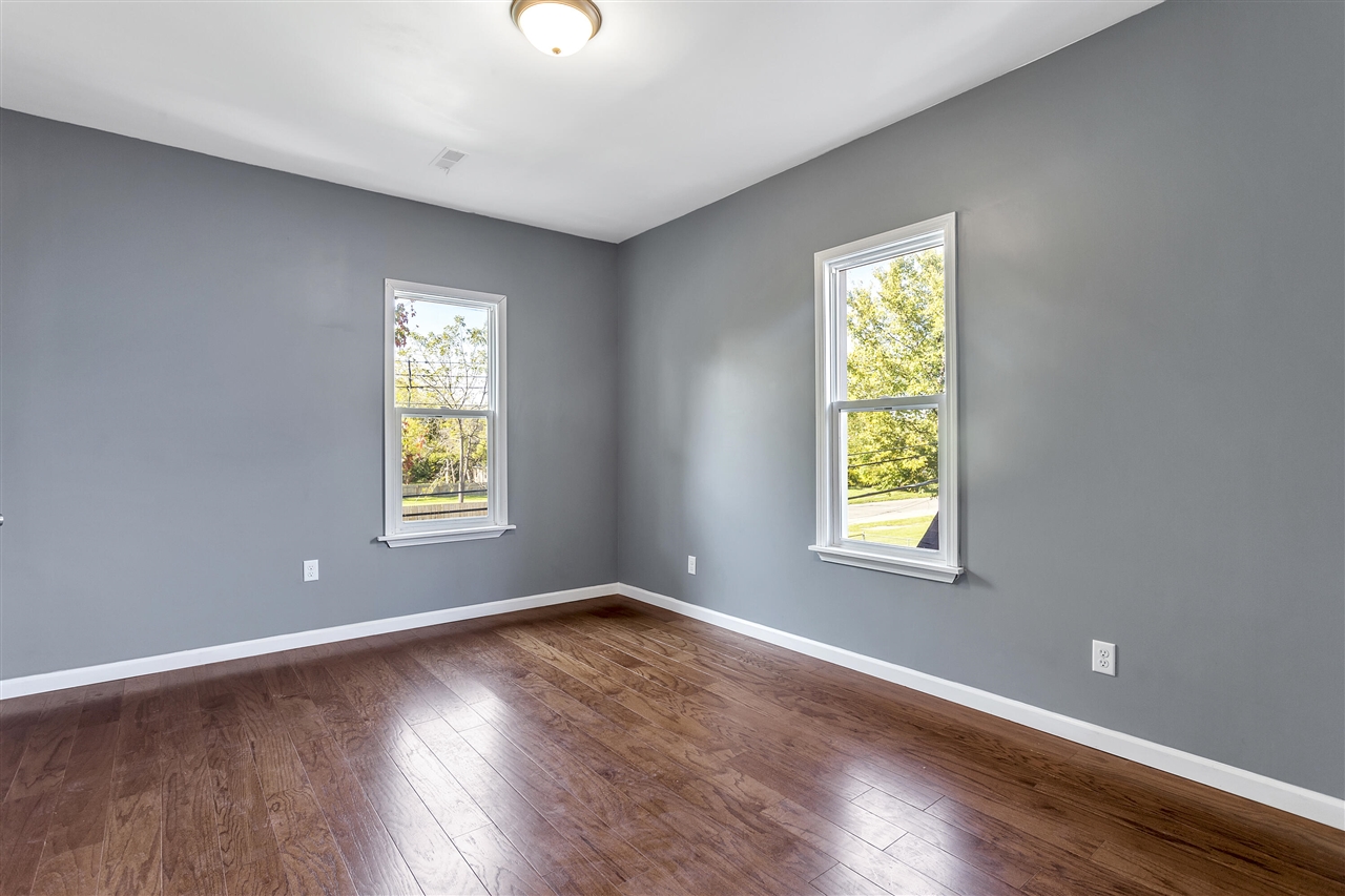 7507 Hanover Street Property Photo 12