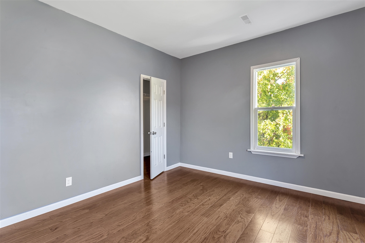 7507 Hanover Street Property Photo 13