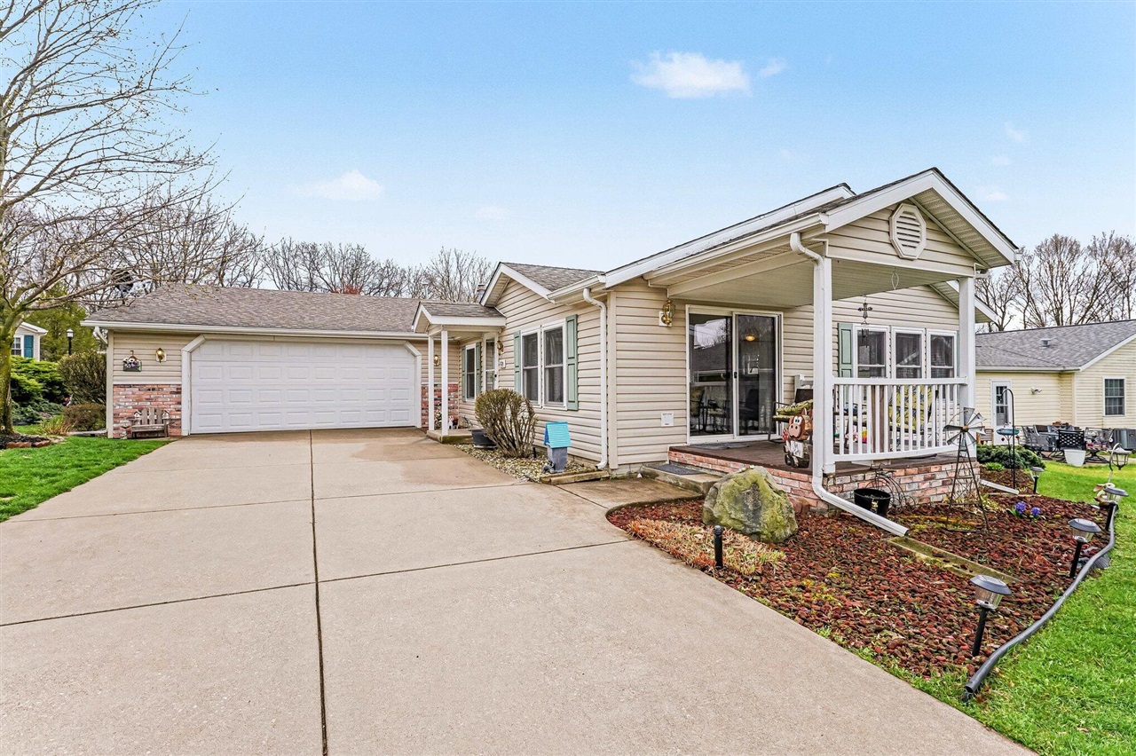 5320 Pine Arbor Ridge Property Photo 1