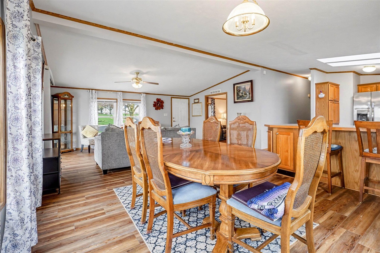 5320 Pine Arbor Ridge Property Photo 9