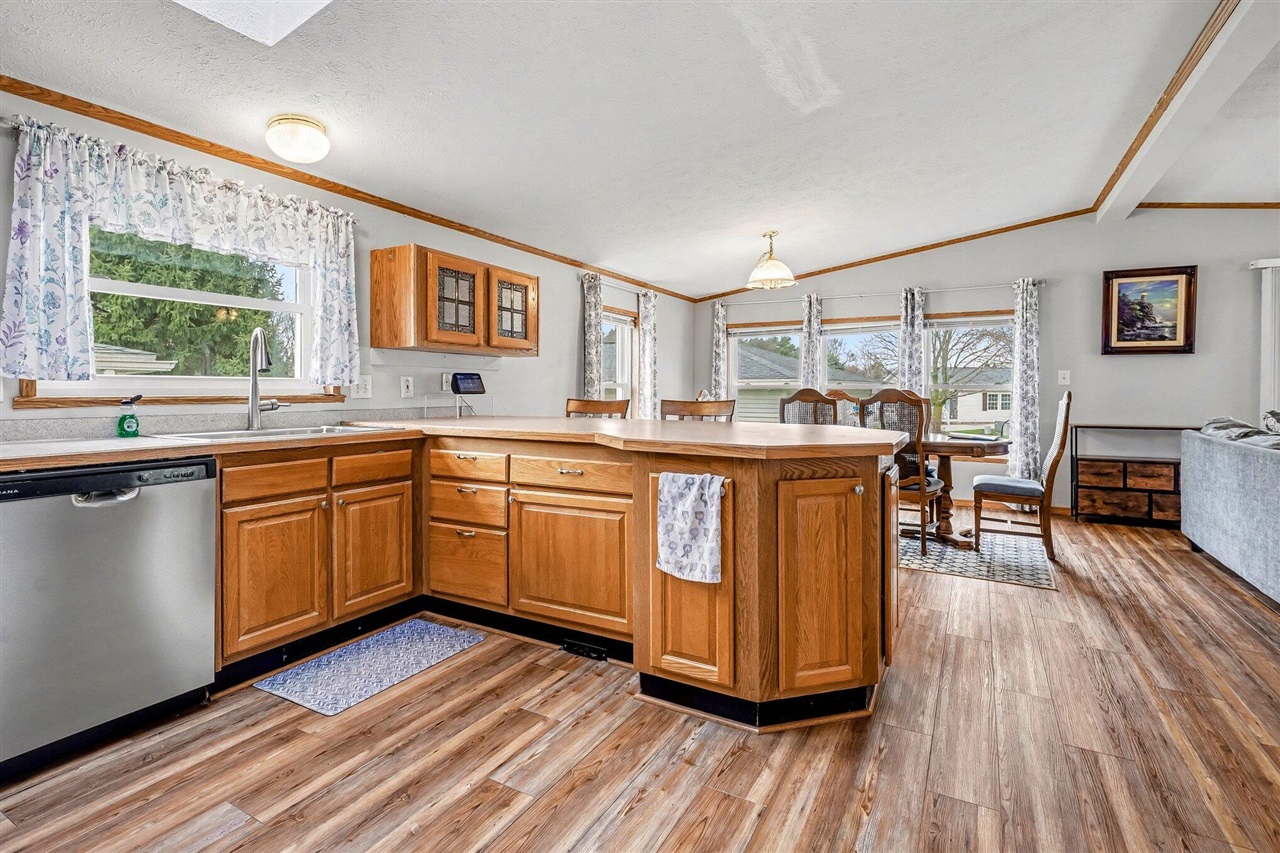 5320 Pine Arbor Ridge Property Photo 10