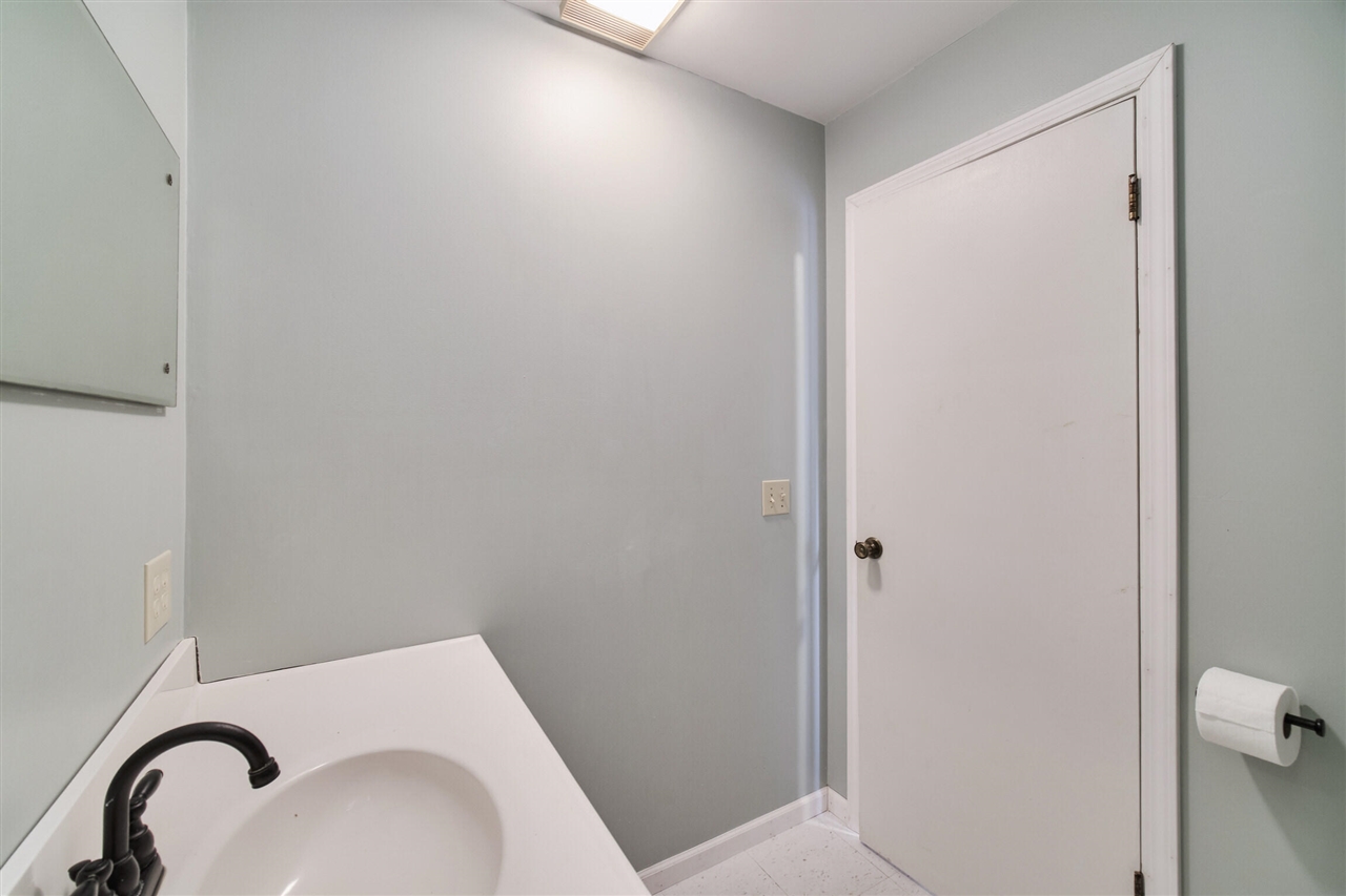 4990 Main Street Property Photo 40