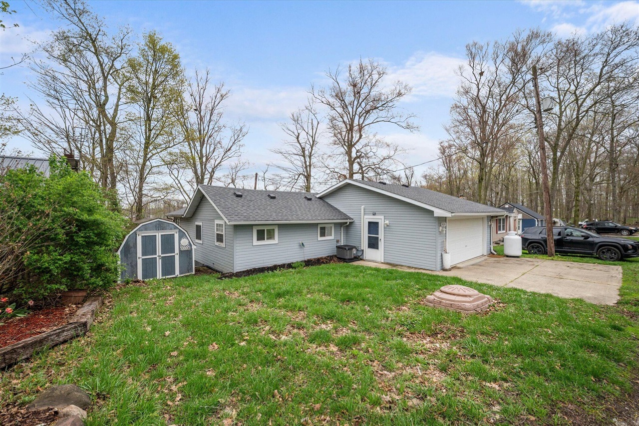 9874 Highland Drive Property Photo 2