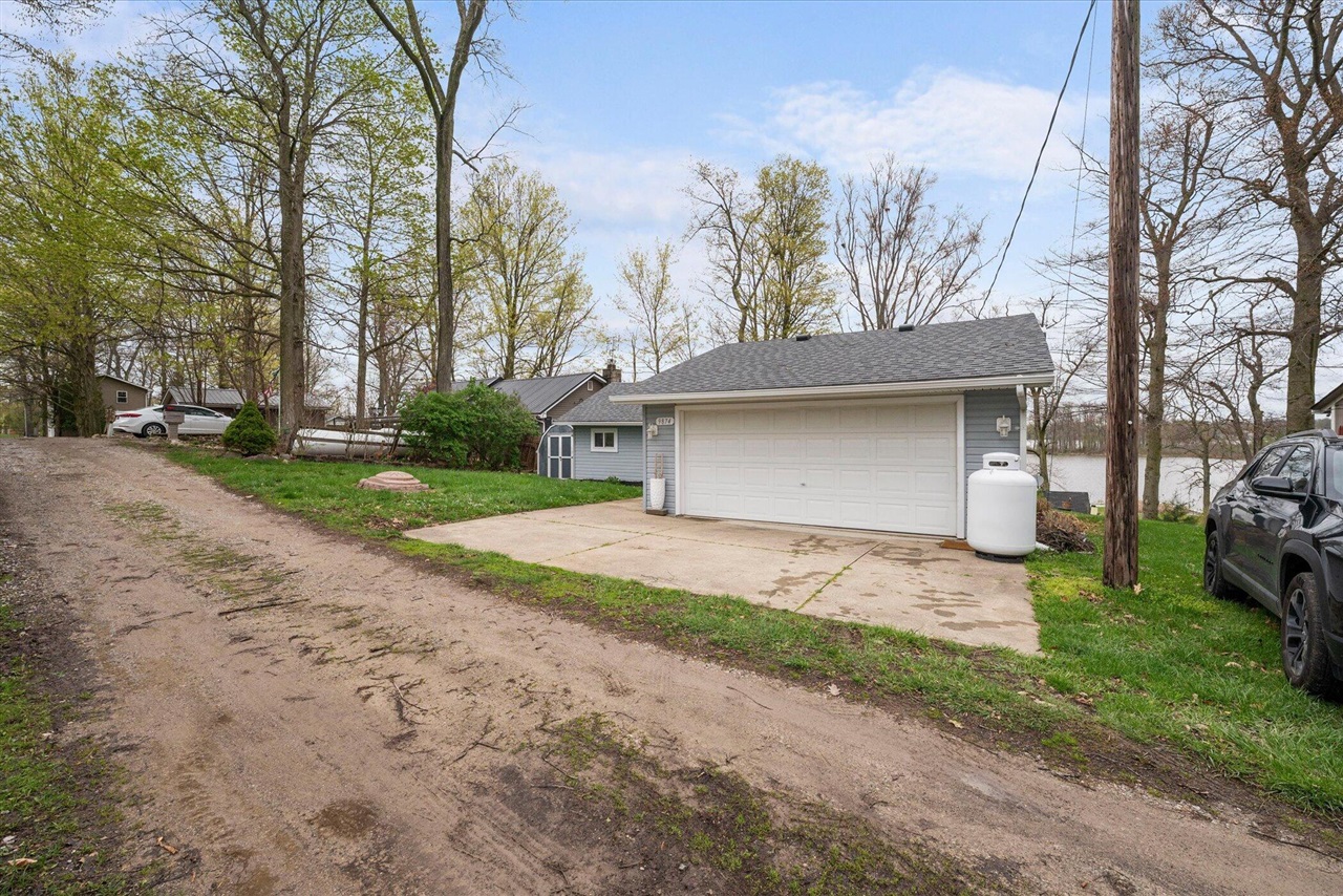 9874 Highland Drive Property Photo 4