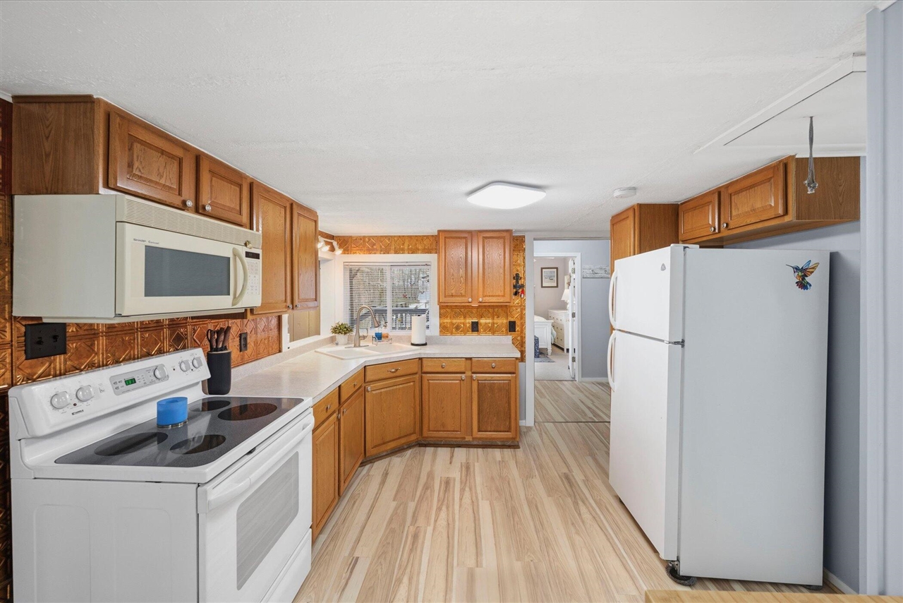 9874 Highland Drive Property Photo 6