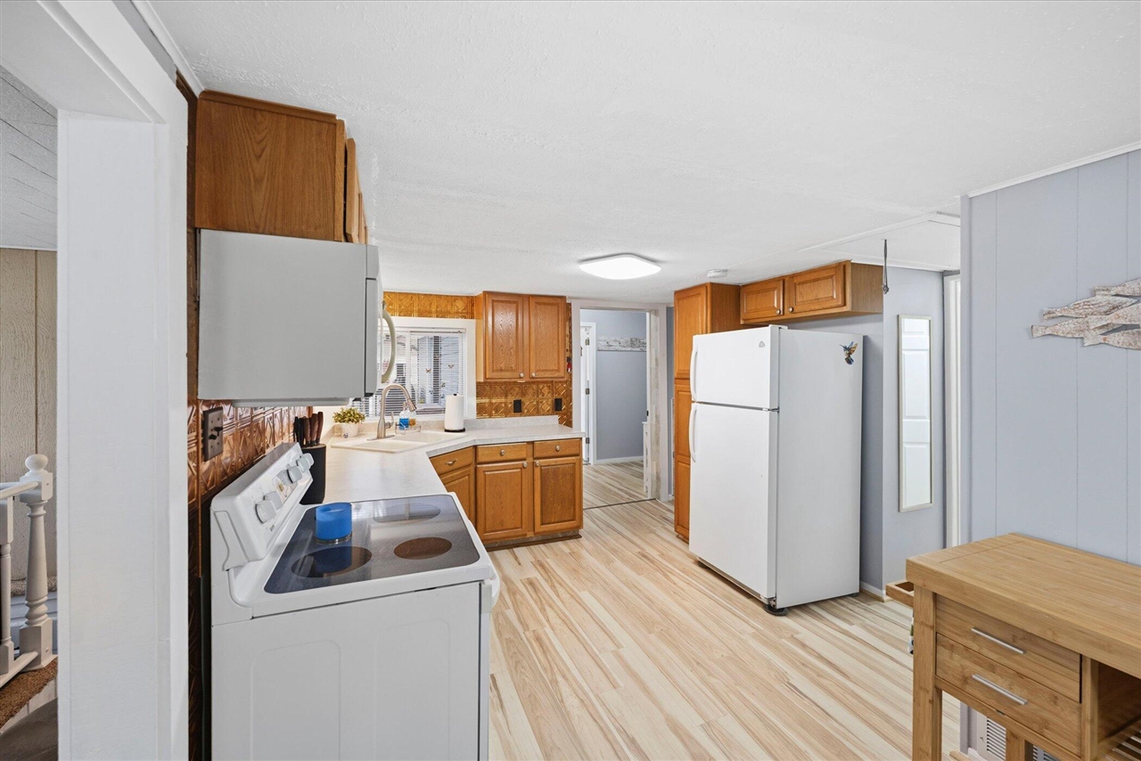 9874 Highland Drive Property Photo 8
