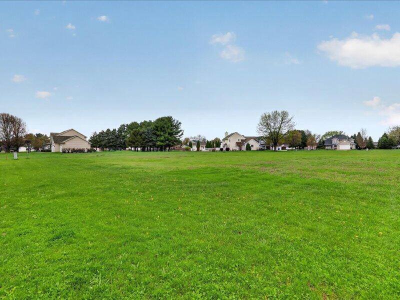 838 Maple Meadows Avenue Property Photo 3