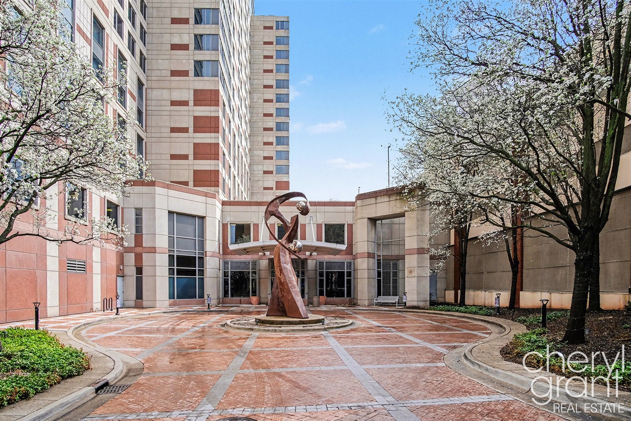 158 Campau Circle Property Photo 2