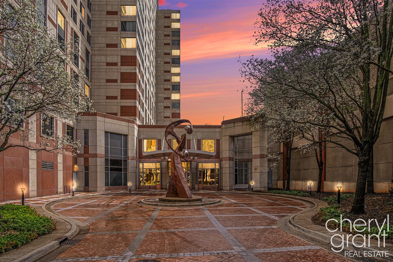 158 Campau Circle Property Photo 4