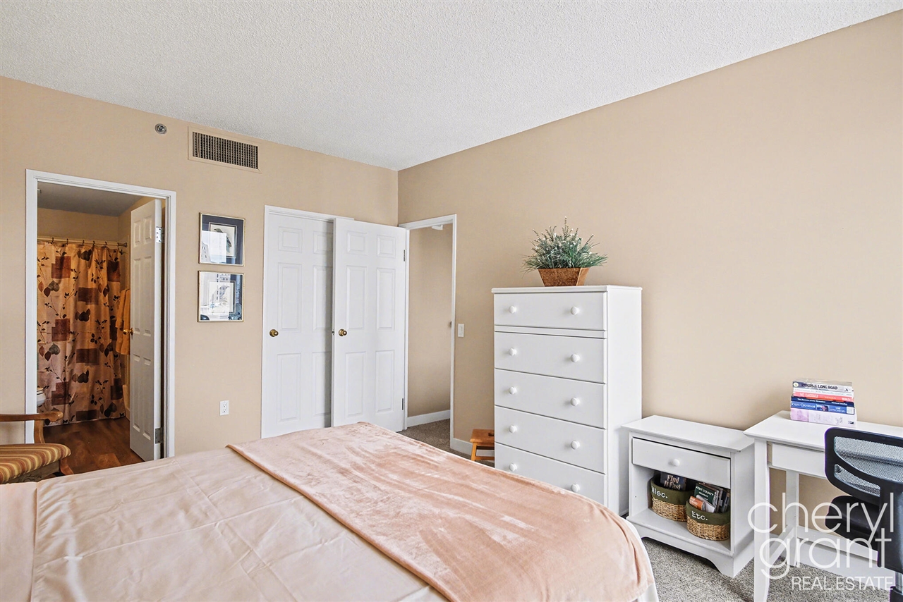 158 Campau Circle Property Photo 12