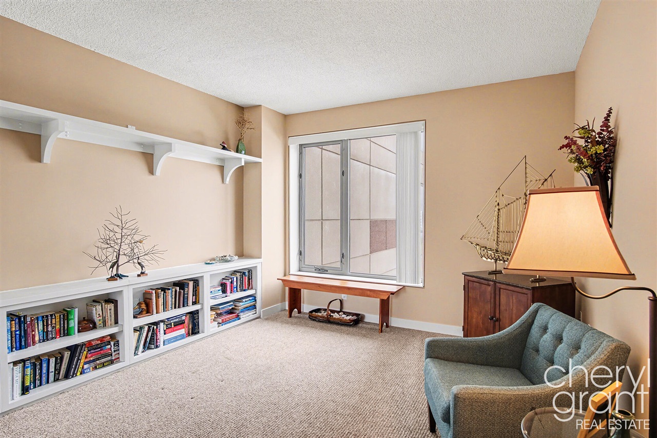 158 Campau Circle Property Photo 14