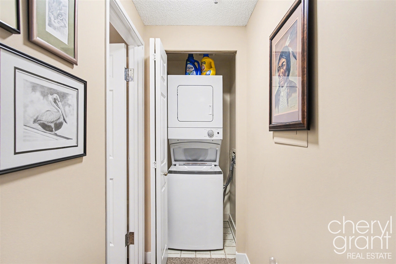 158 Campau Circle Property Photo 17