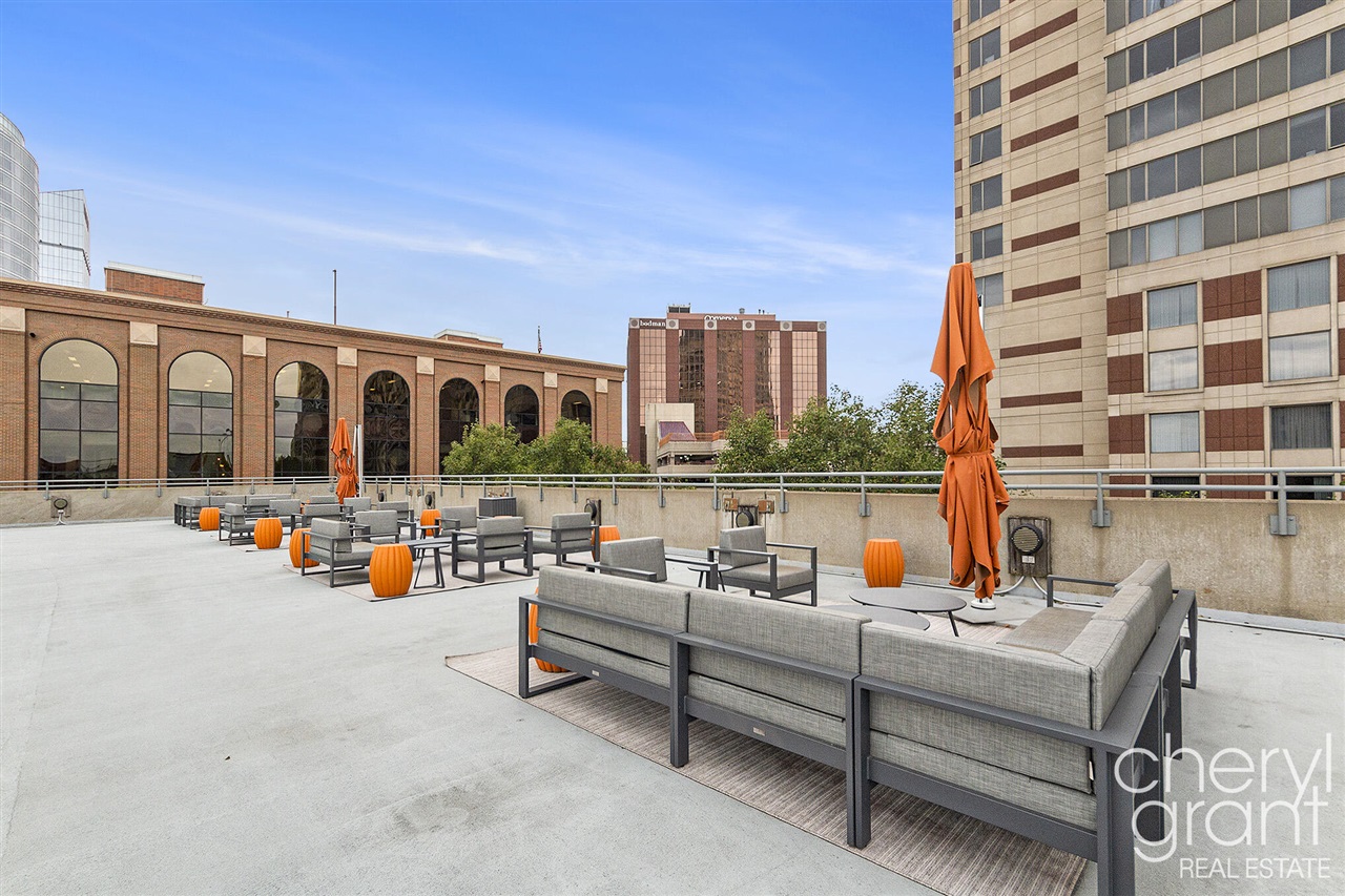 158 Campau Circle Property Photo 36