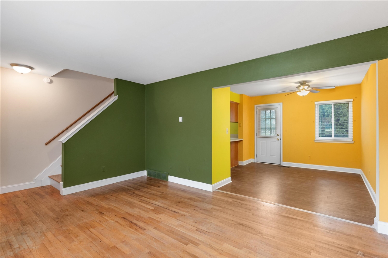 3045 Elstead Street Property Photo 4