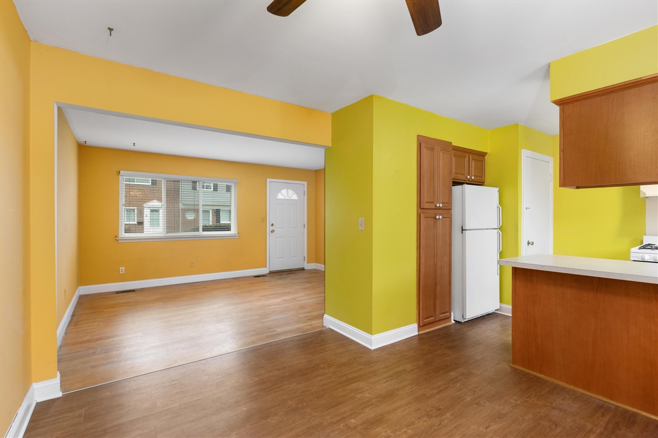 3045 Elstead Street Property Photo 6