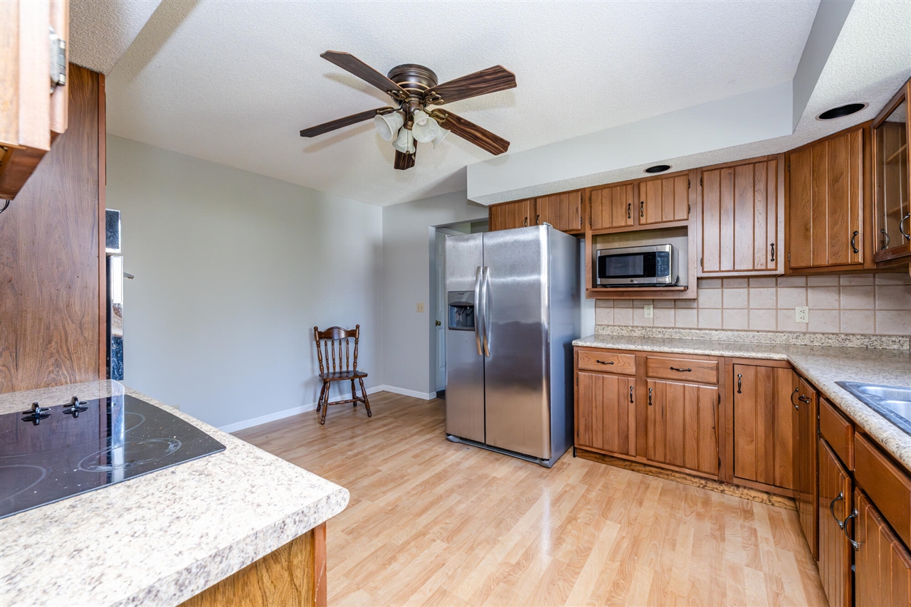 1375 Catherine Circle Property Photo 11