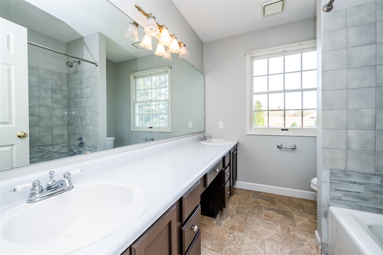 1375 Catherine Circle Property Photo 19