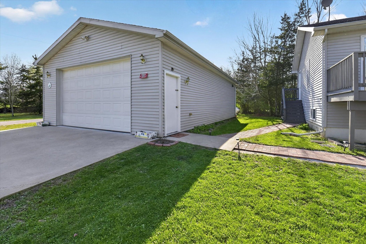 14165 Crampton Road Property Photo 10