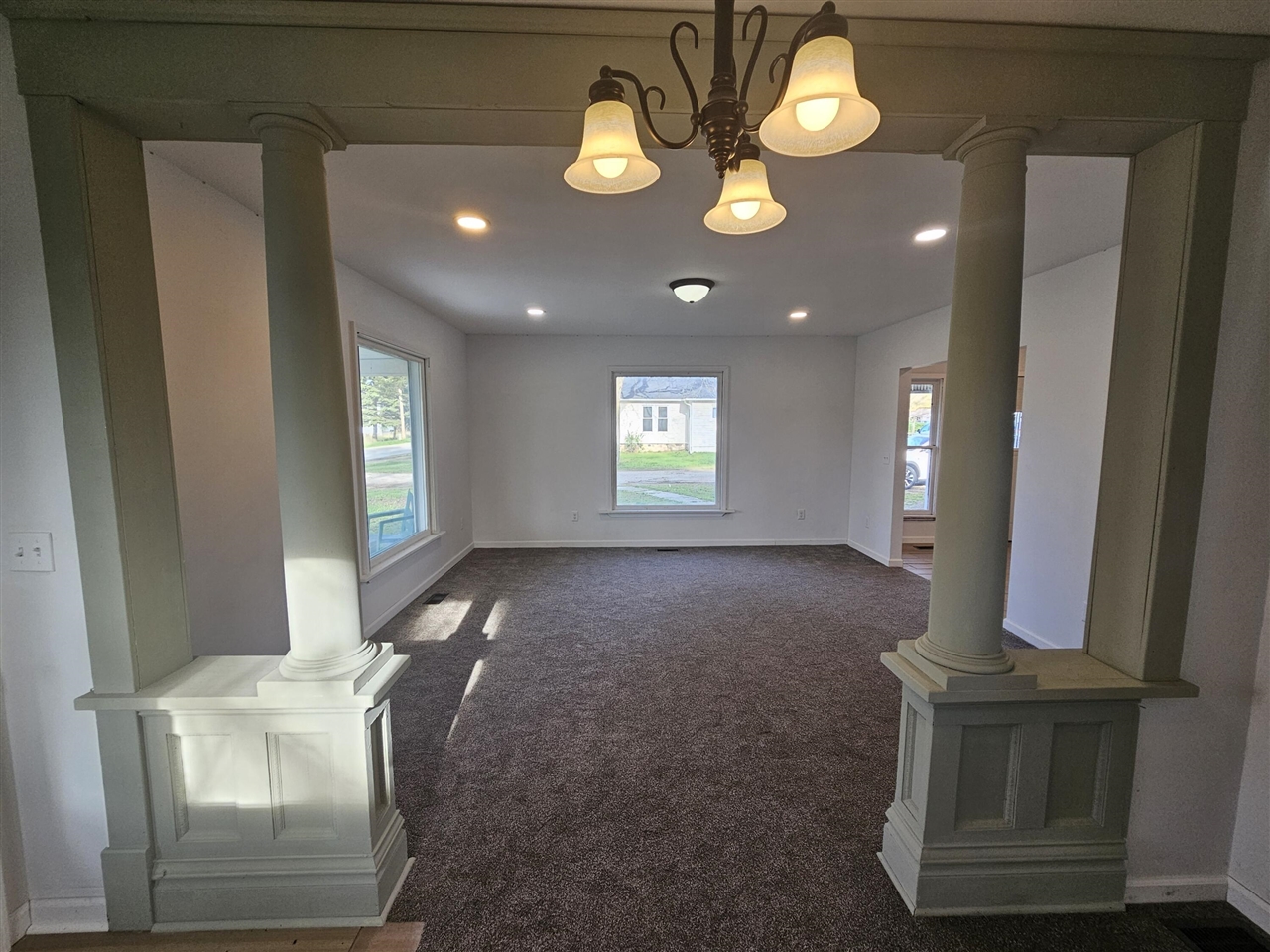 2249 E Montgomery Road Property Photo 12