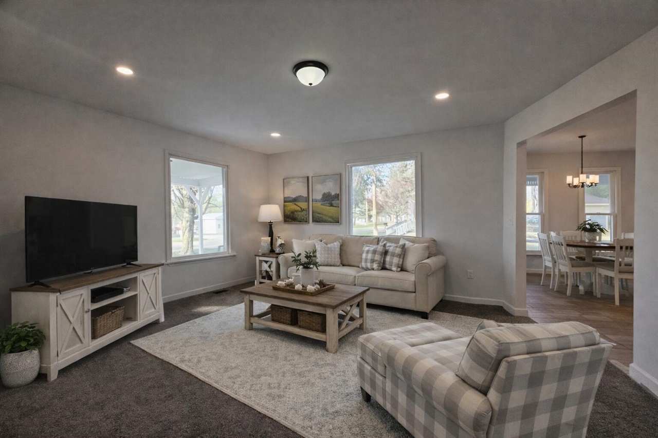 2249 E Montgomery Road Property Photo 13