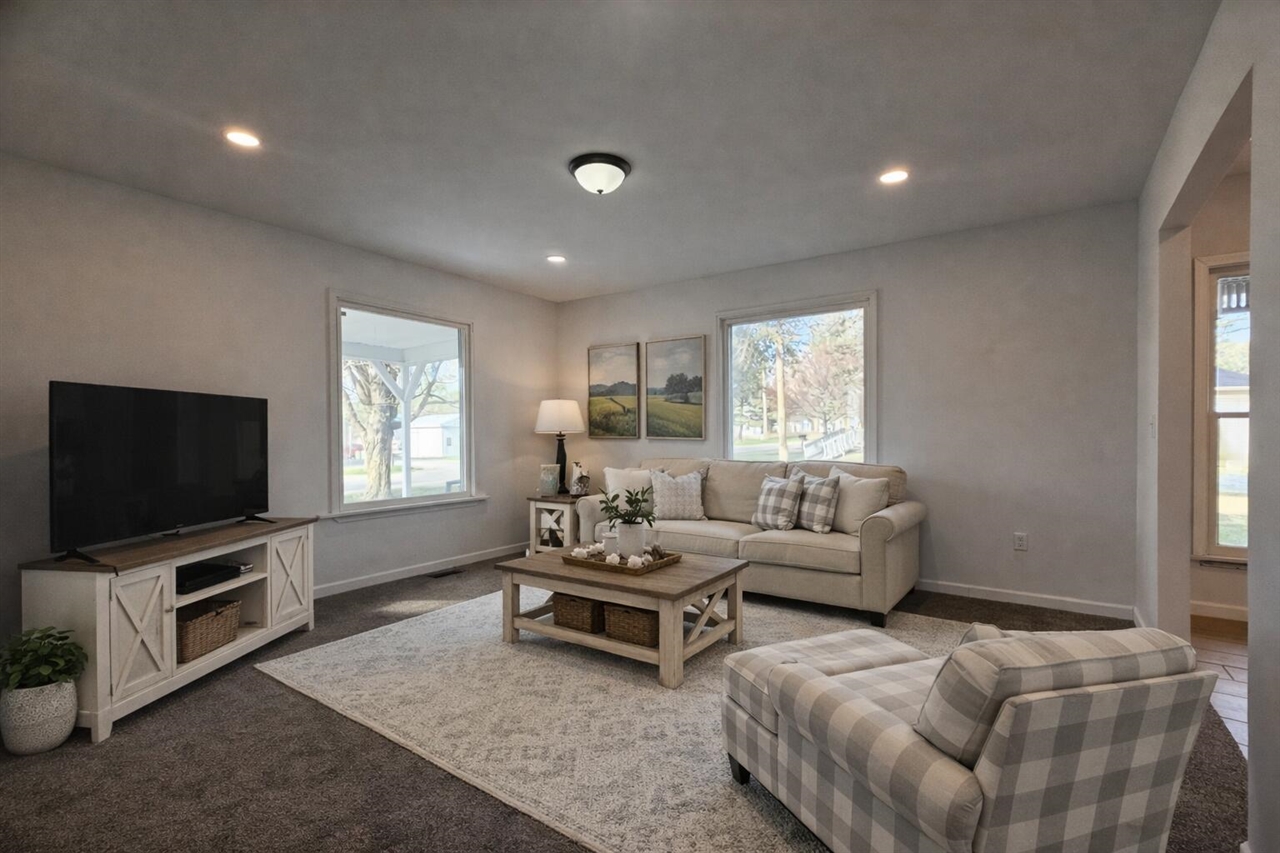 2249 E Montgomery Road Property Photo 14