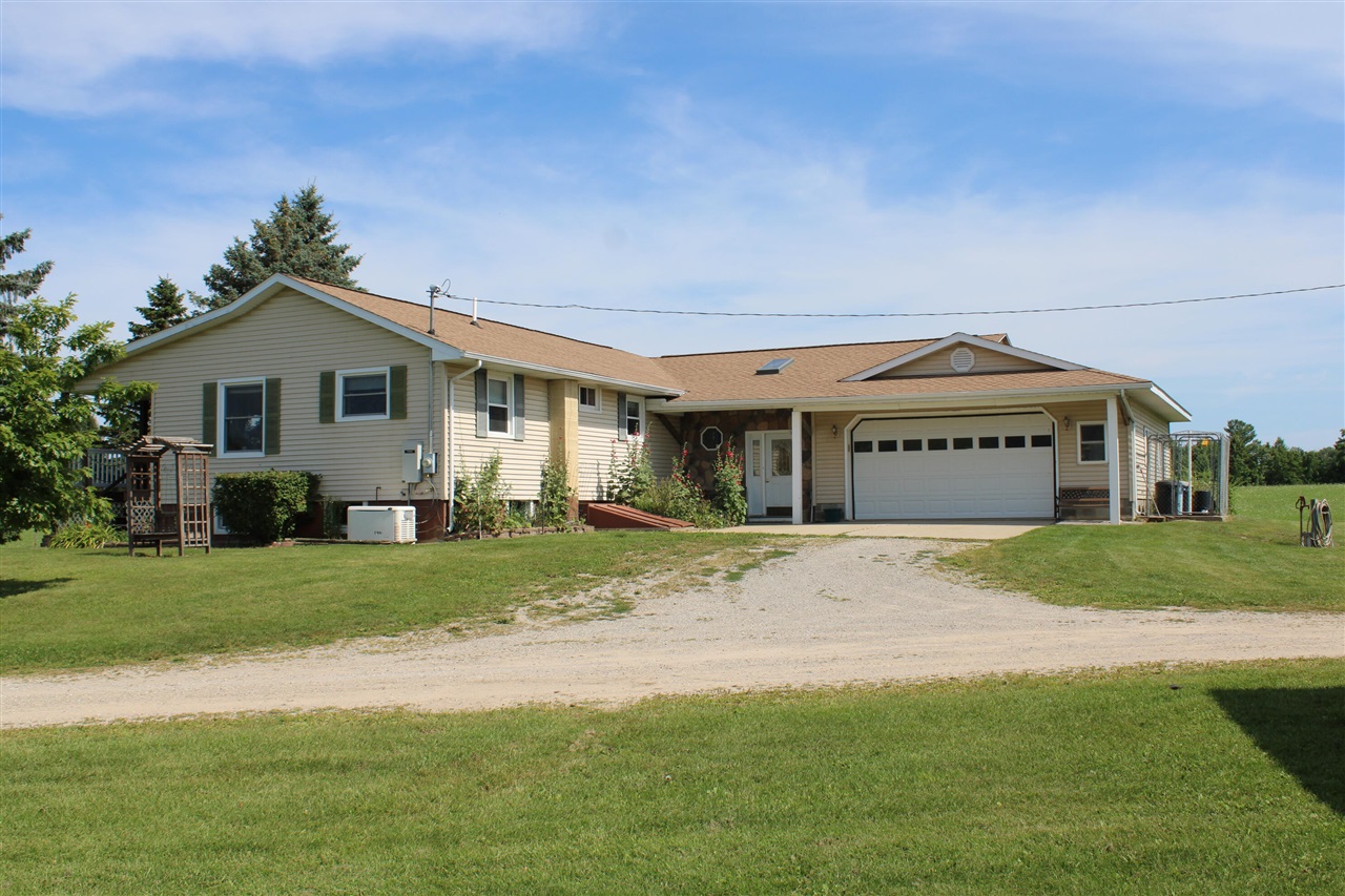 2812 Shoreline Drive Property Photo 8