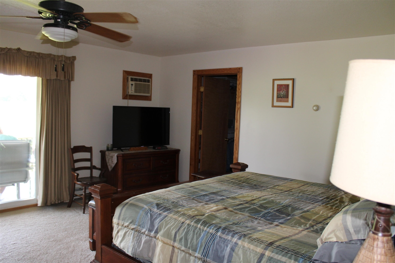 2812 Shoreline Drive Property Photo 20