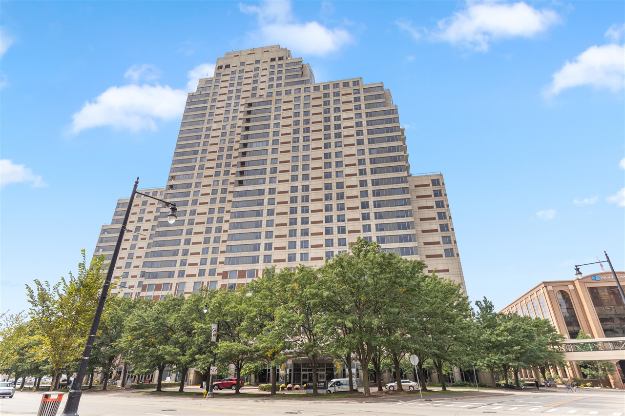 103 Campau Circle Property Photo 1