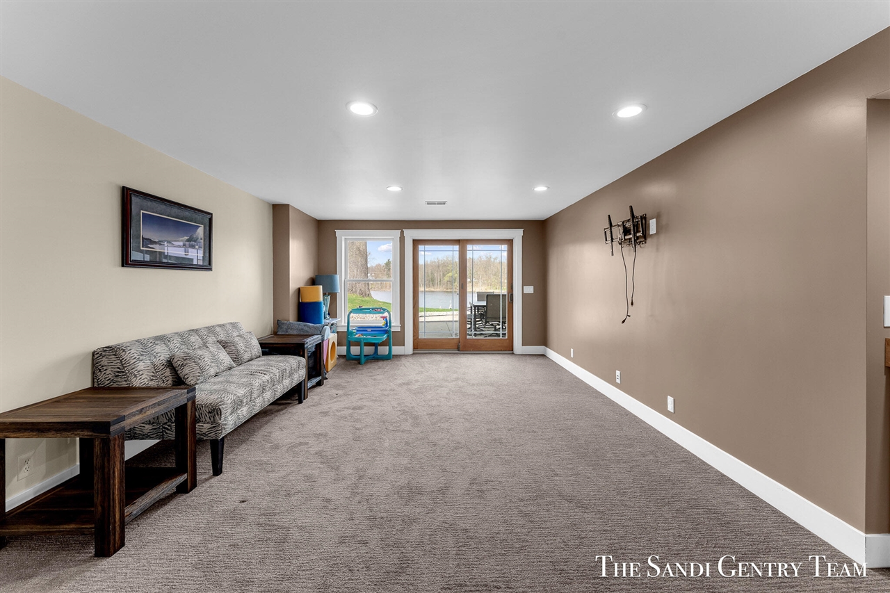 7 Circle Drive Property Photo 40