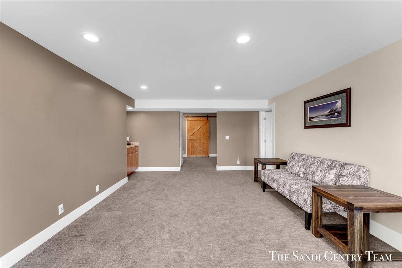 7 Circle Drive Property Photo 42
