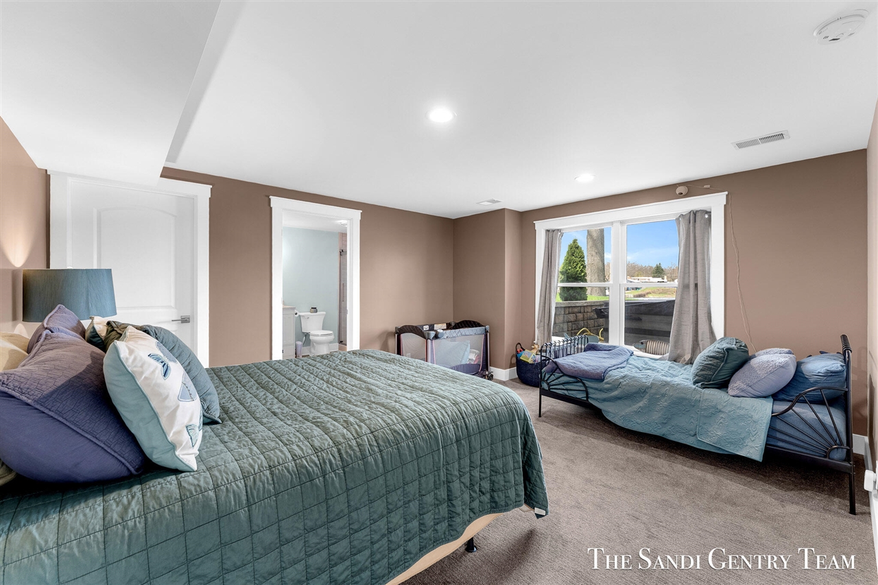 7 Circle Drive Property Photo 43